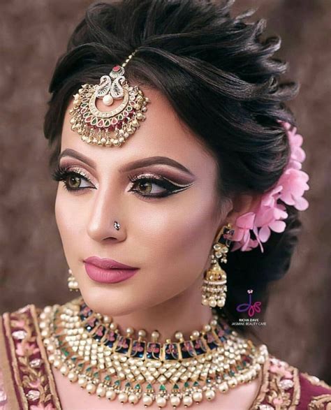 short hair indian|Stunning Indian Wedding Hairstyles for Short Hair: In .